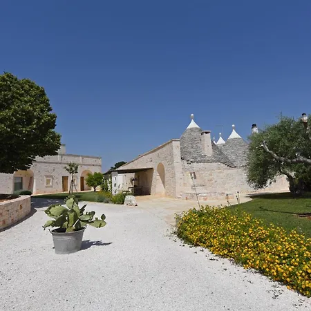 別荘 Trulli Di Mezza チステルニーノ