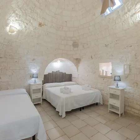 Trulli Di Mezza *