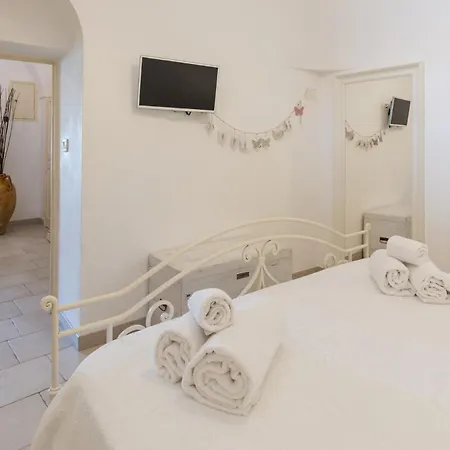 Trulli Di Mezza *