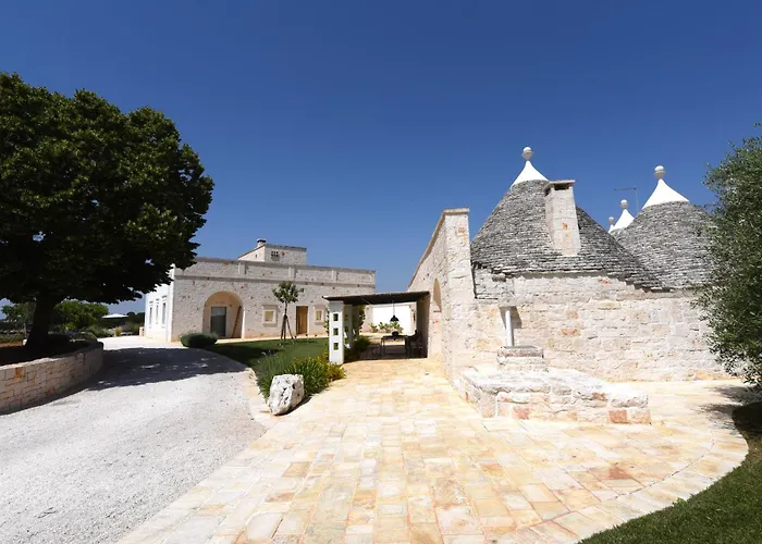 Trulli Di Mezza Cisternino